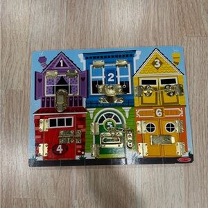 Melissa & Doug Vibrant Wooden Latch House Board